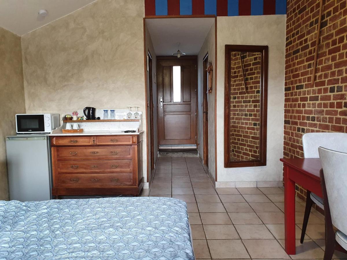 莫塔内斯酒店 Saint-Hilaire-sur-Helpe 外观 照片